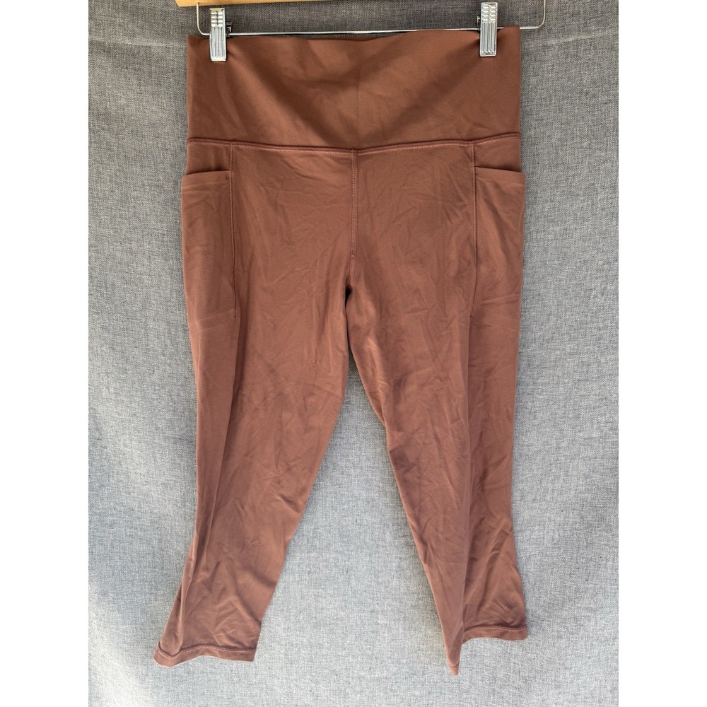 Athleta Capri Legging Medium‎ Salutation Stash Pocket II Crop Tight Athletic